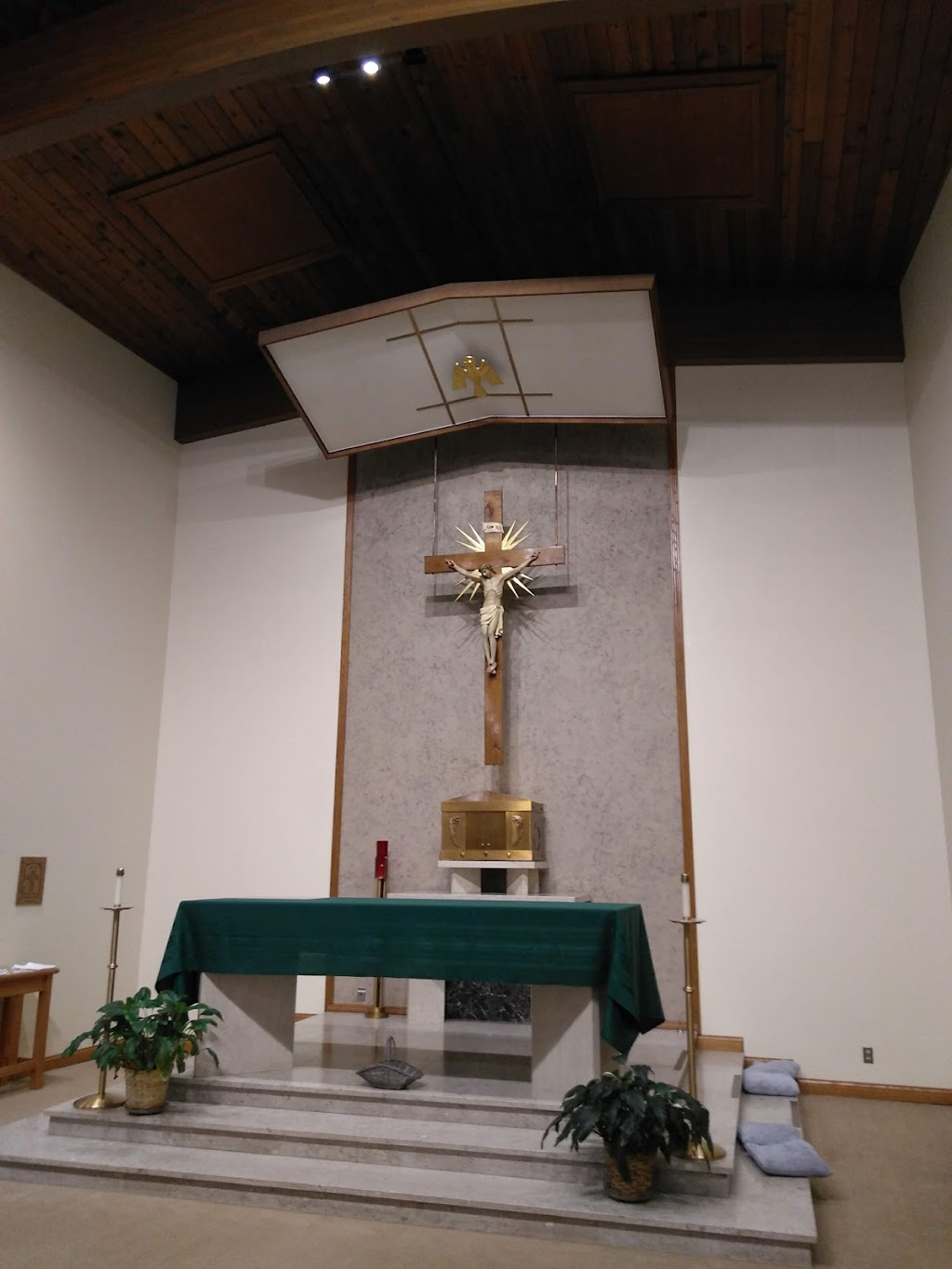 Immaculate Conception Church | 500 E 7th St, Auburn, IN 46706, USA | Phone: (260) 925-3930