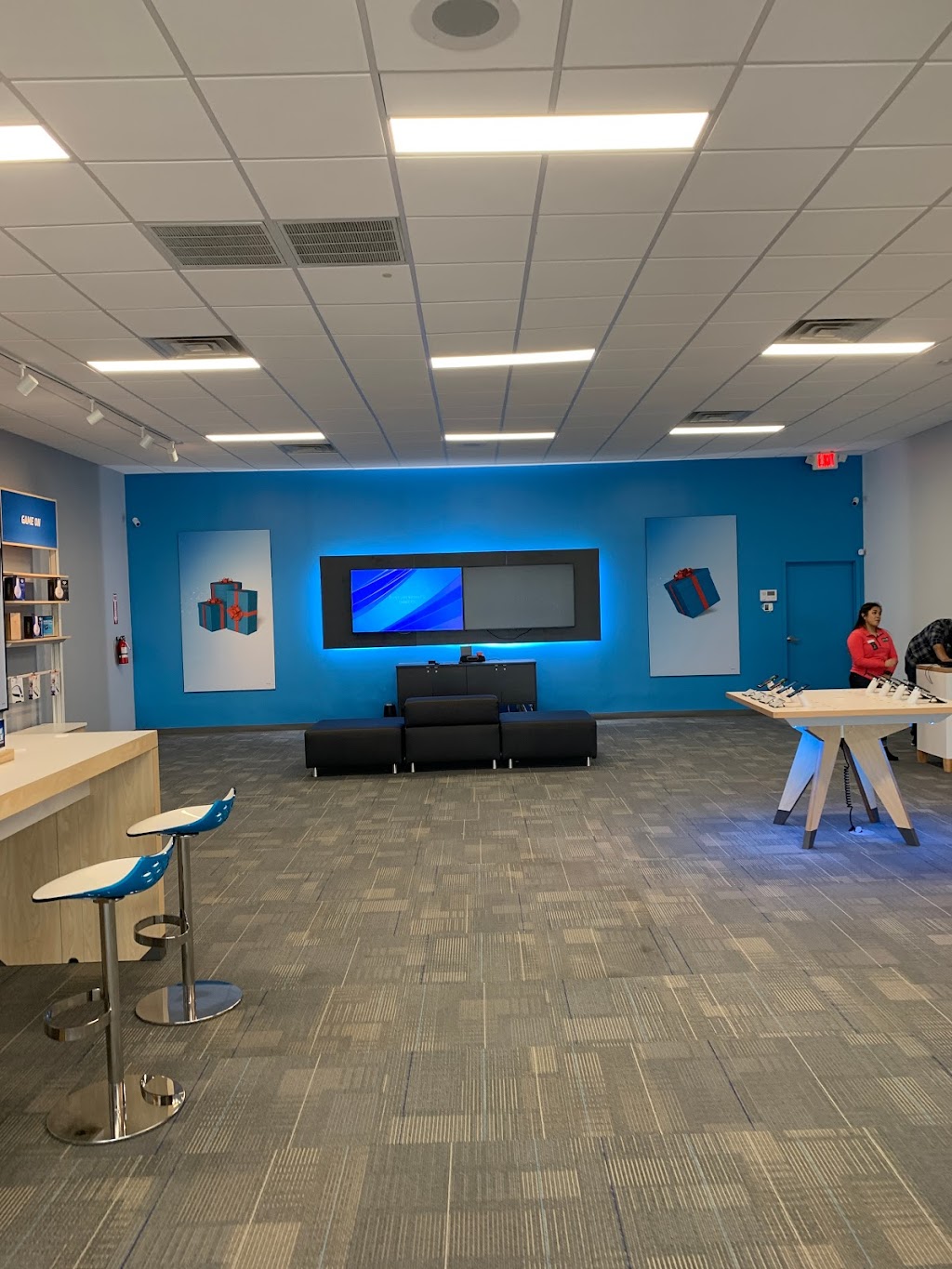 AT&T Store | 12430 Tomball Pkwy Ste T, Houston, TX 77086, USA | Phone: (832) 288-3450