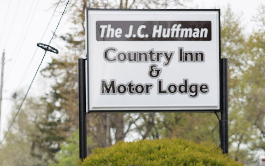 J.C. HUFFMAN COUNTRY INN AND MOTOR LODGE | 44077 Oberlin Elyria Rd, Oberlin, OH 44074, USA | Phone: (440) 375-0808