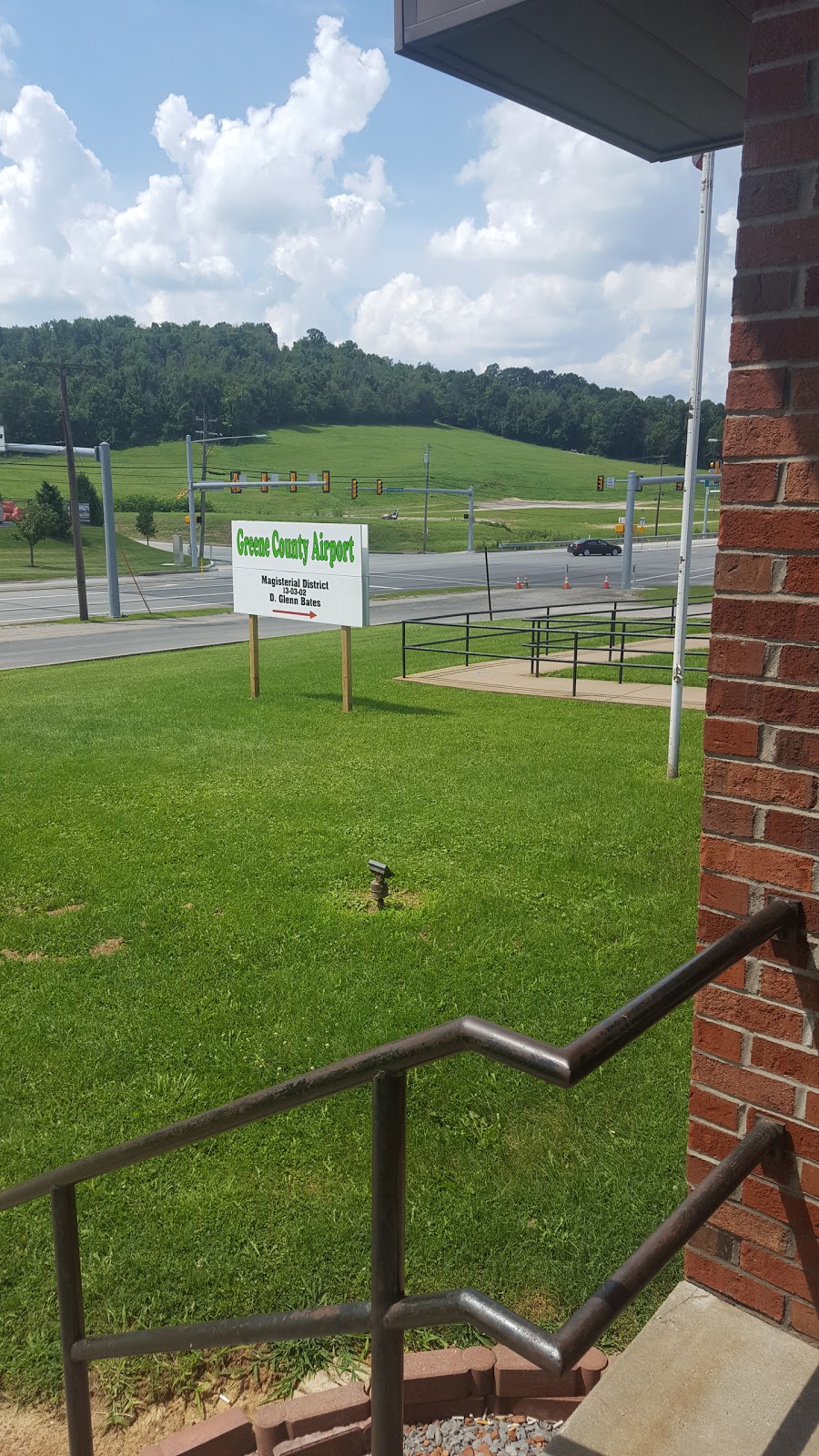 Greene County Airport | 417 E Roy Furman Hwy, Waynesburg, PA 15370, USA | Phone: (724) 627-8029