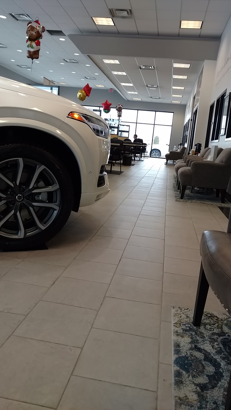 Gorges Volvo Cars | 17665 Burt St, Omaha, NE 68118, USA | Phone: (402) 359-1500