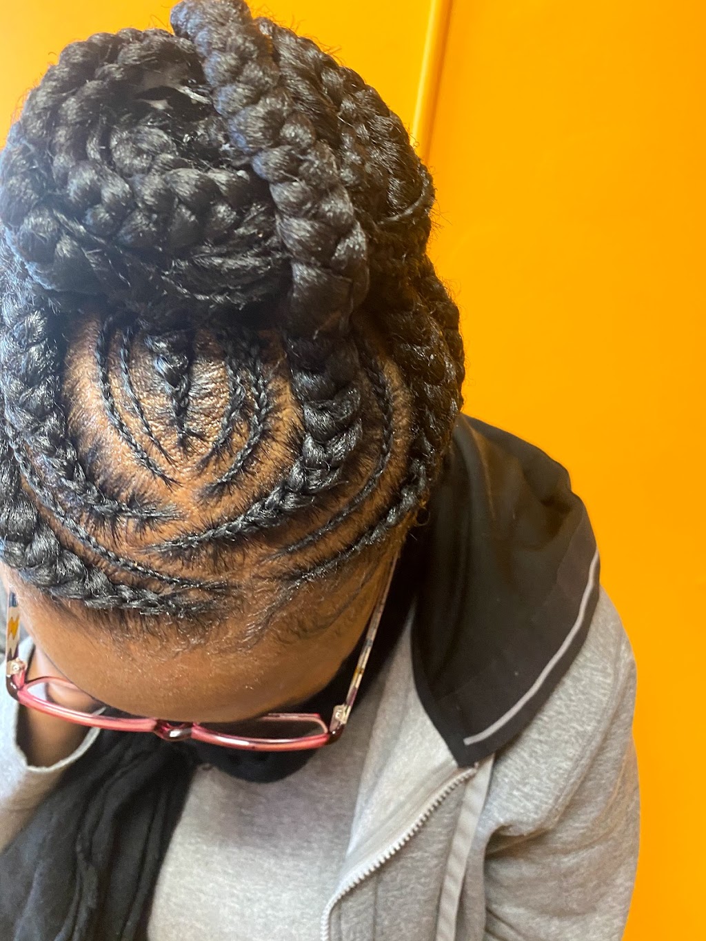 Diamonds African Hair Braiding | 1005 S 17th Ave, Maywood, IL 60153, USA | Phone: (708) 547-7672