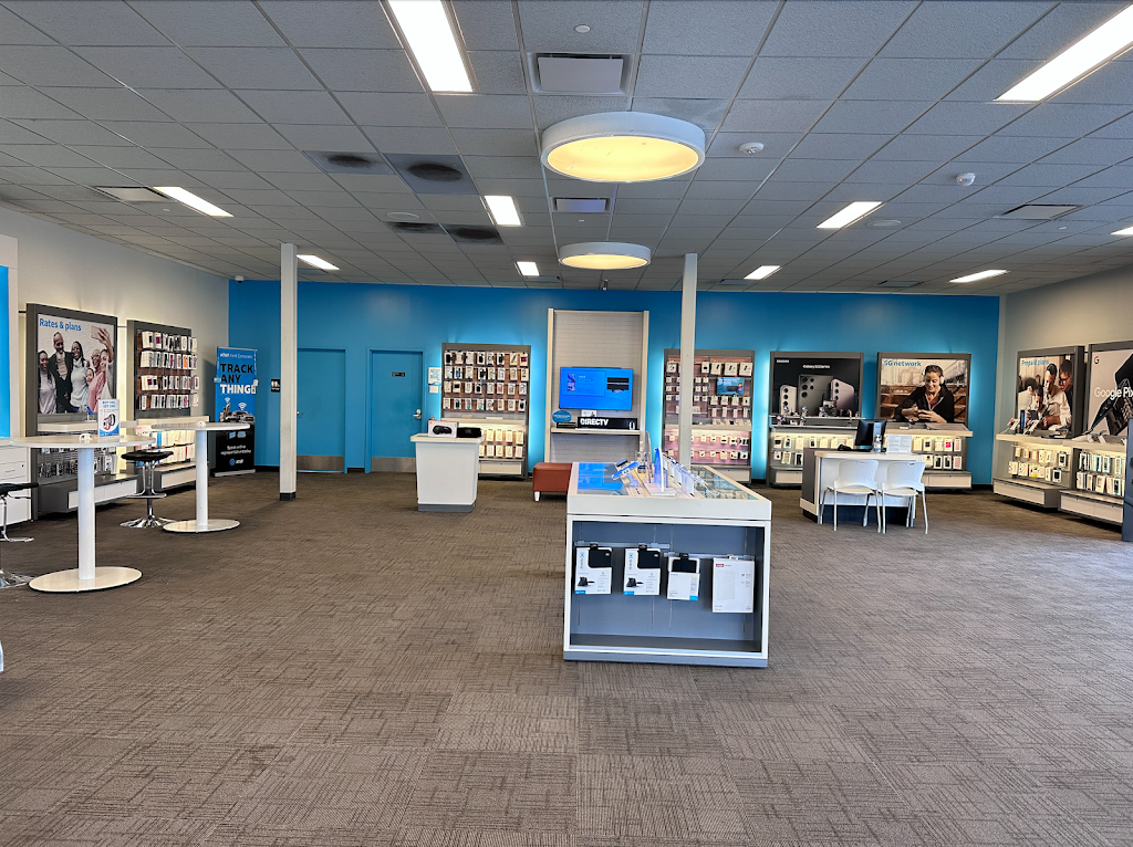 AT&T Store | 780 E US Hwy 80 Suite 200, Forney, TX 75126, USA | Phone: (972) 552-1901