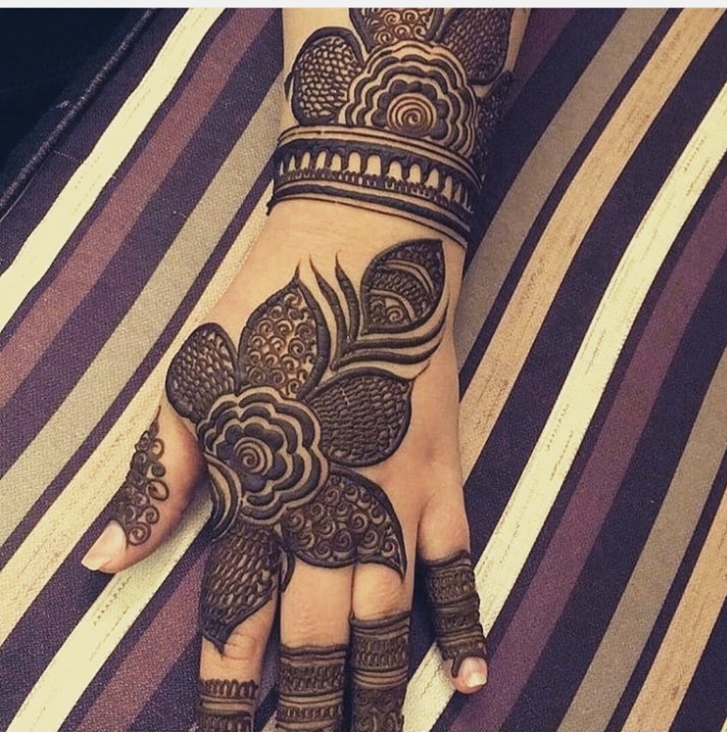 Tannu Mehndi Designer | B/16, Mohammedi Society, Nr. Shah-e-alam Gate, Shah-e-alam, Mohammadi Society, Danilimda, Ahmedabad, Gujarat 380028, India | Phone: 089806 62929