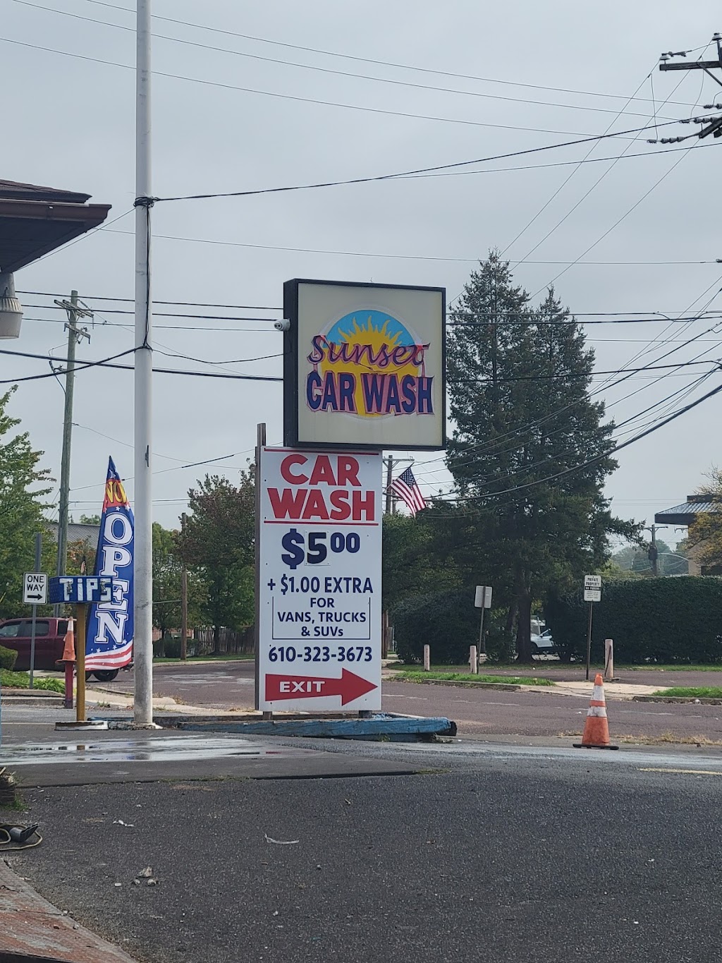 Sunset Drive Car Wash Inc | 1519 Sunset Dr, Pottstown, PA 19464, USA | Phone: (610) 323-3673