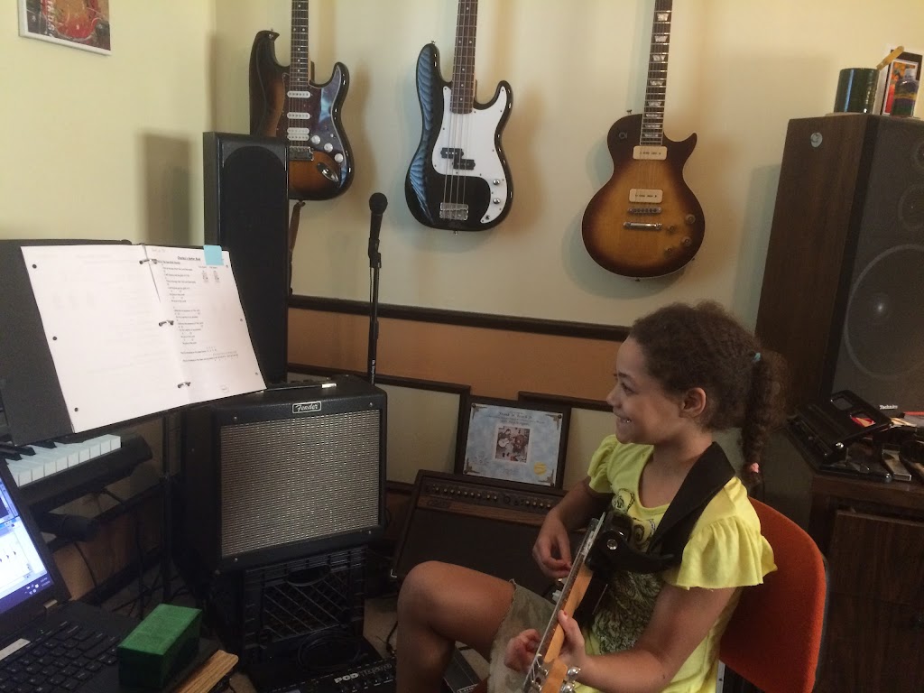 Charleys Music Lessons | 5667 Nike Dr, Hilliard, OH 43026, USA | Phone: (614) 499-1162