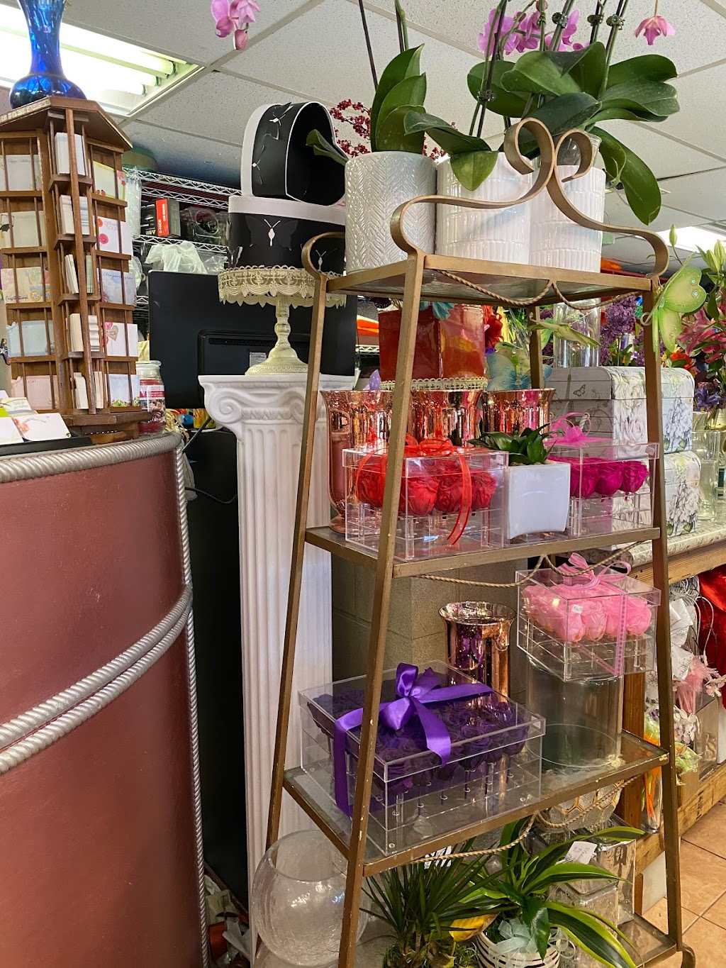 Signal Hill Florist | 2099 E Willow St, Signal Hill, CA 90755, USA | Phone: (562) 595-7673