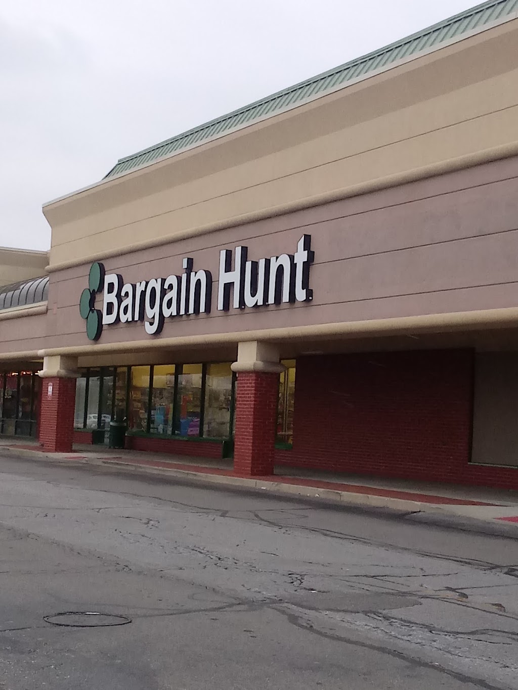 Bargain Hunt | 3574 Soldano Boulevard, Columbus, OH 43228, USA | Phone: (614) 351-9217