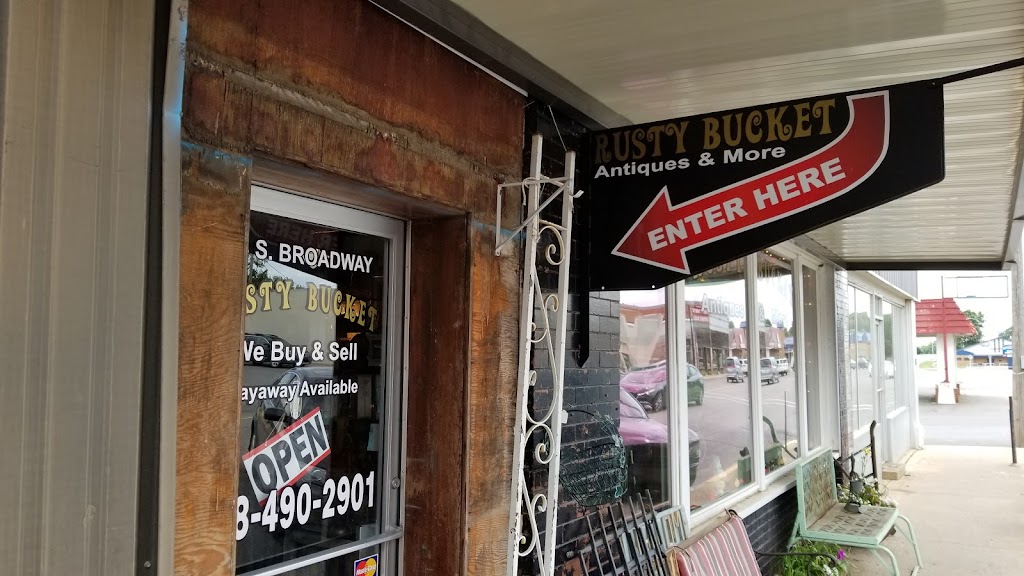 Rusty Bucket Antiques | 134 S Broadway St, Checotah, OK 74426, USA | Phone: (918) 490-2901