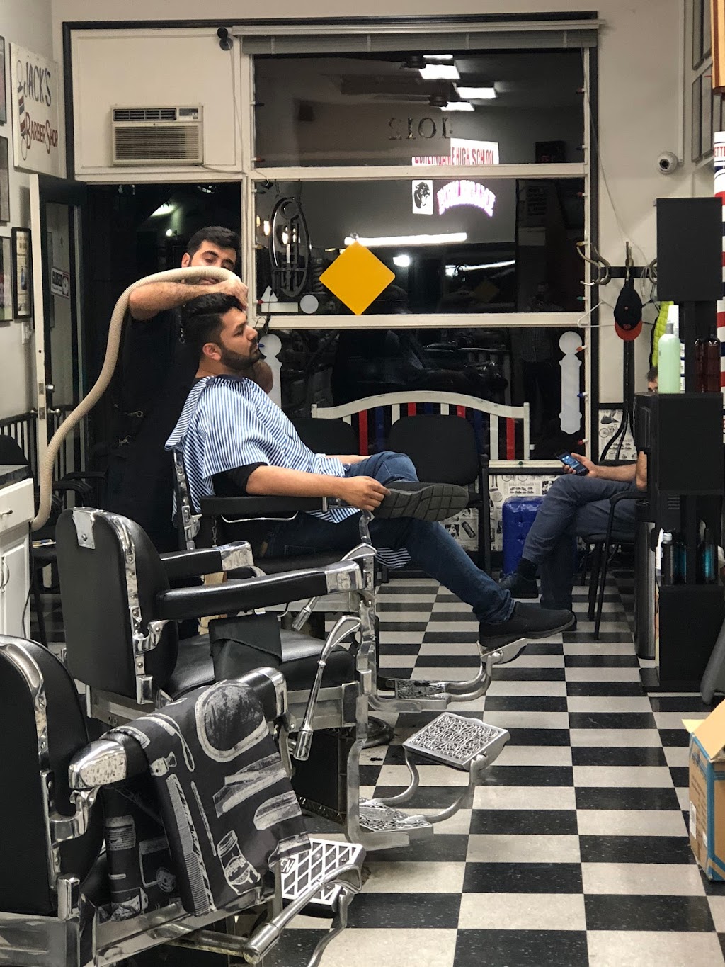 Burlingame Barber Shop | 1012 Oak Grove Ave, Burlingame, CA 94010, USA | Phone: (650) 342-1602