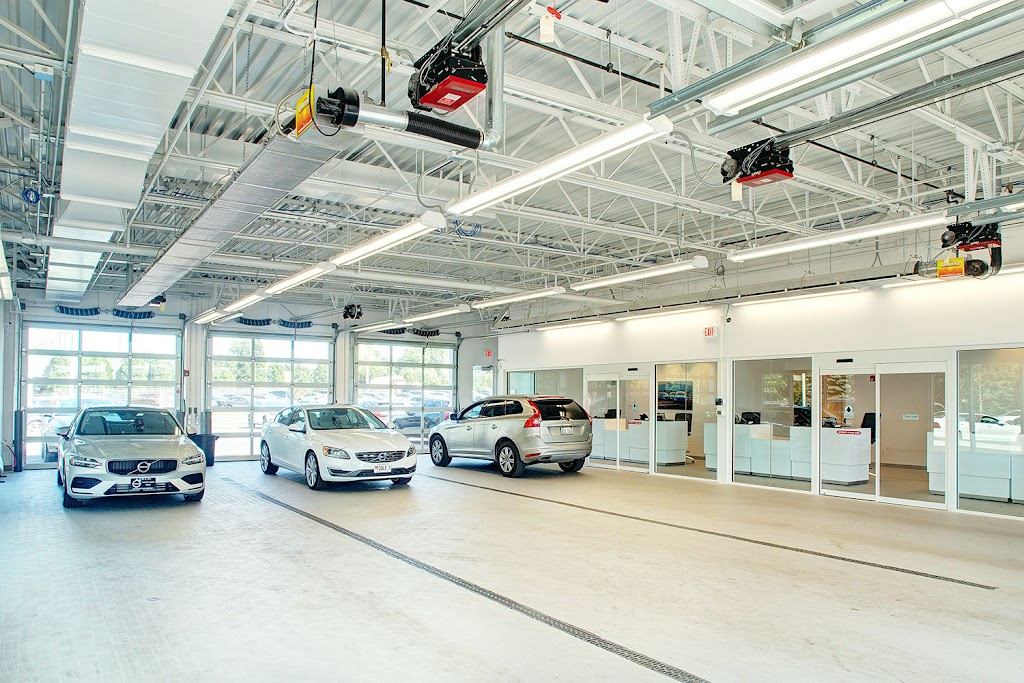 Volvo Cars Lisle Service | 4325 Lincoln Ave, Lisle, IL 60532, USA | Phone: (630) 246-2200