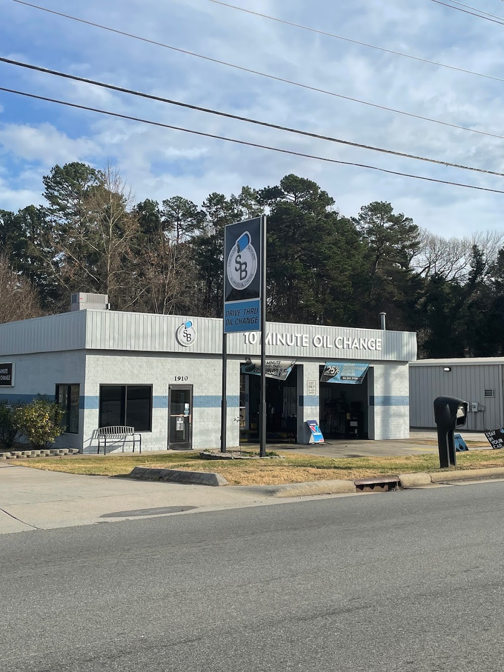 Strickland Brothers 10 Minute Oil Change | 1910 Cotton Grove Rd, Lexington, NC 27292, USA | Phone: (336) 300-8060