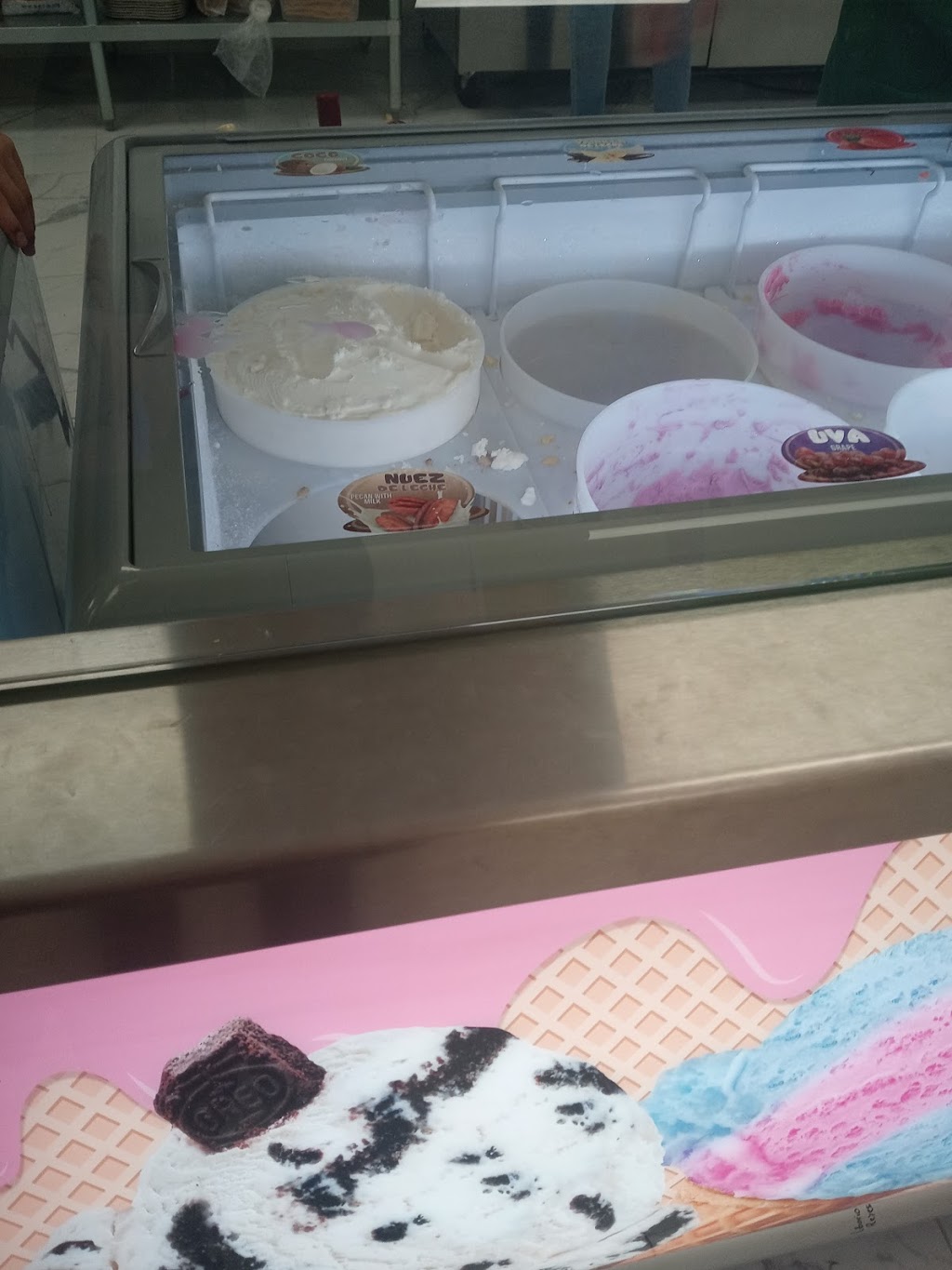 Oaxaca Ice Cream Shop | 2242 E El Monte Way, Dinuba, CA 93618, USA | Phone: (559) 596-5052