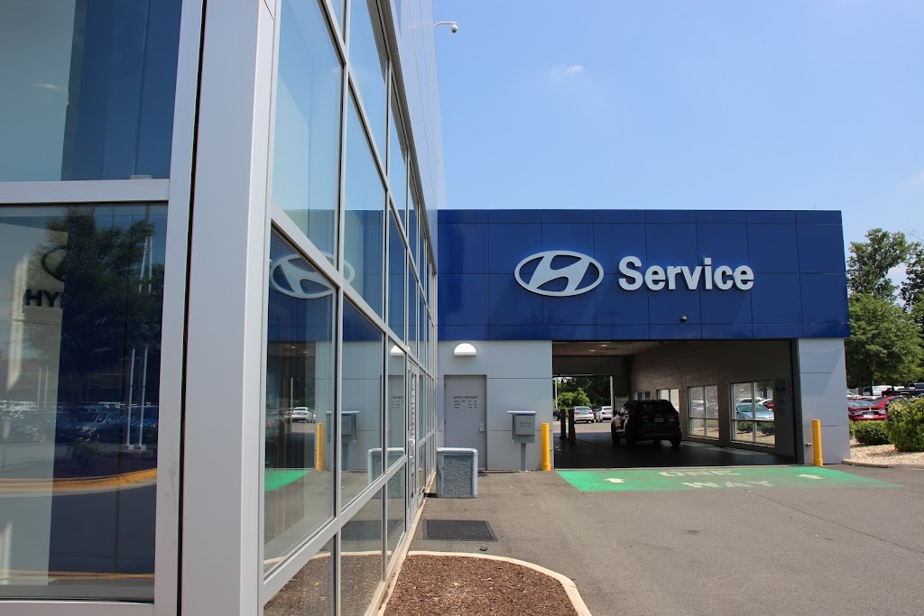 Hyundai of Chantilly Service | 14848 Stonecroft Center Ct, Chantilly, VA 20151, USA | Phone: (703) 480-9000