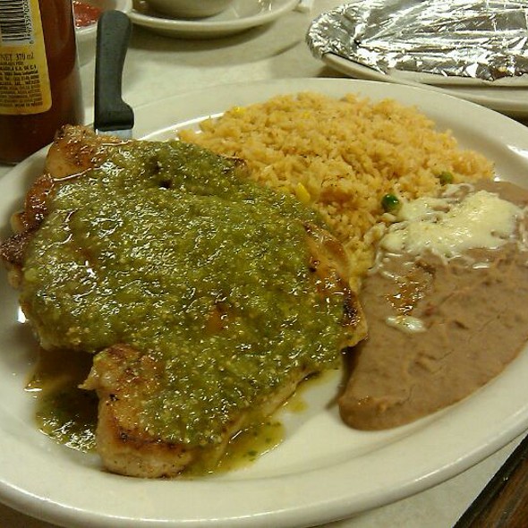 Los Mochis Restaurante Mexicano | 7515 S Central Ave, Los Angeles, CA 90001, USA | Phone: (323) 439-2035