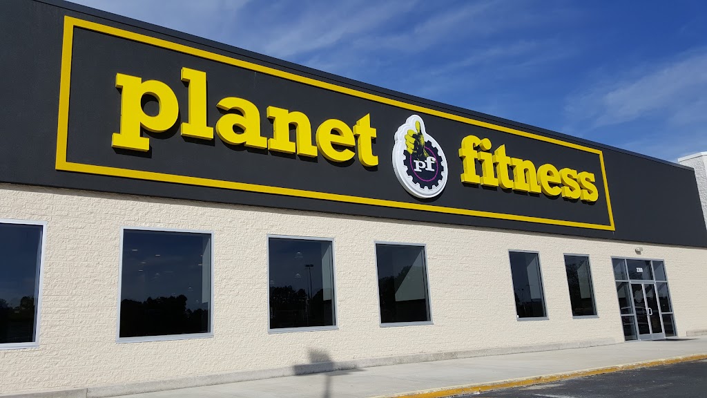 Planet Fitness | 2350 W Cumberland St, Dunn, NC 28334, USA | Phone: (910) 722-1335