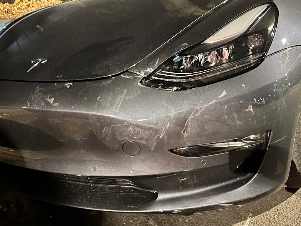 Tesla Collision Elk Grove Village | 2201 Arthur Ave, Elk Grove Village, IL 60007, USA | Phone: (630) 359-2193