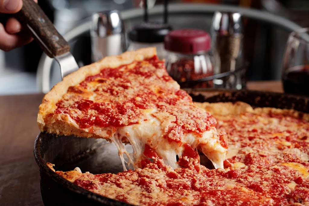 Addison - Lou Malnatis | 114 W Lake St, Addison, IL 60101 | Phone: (630) 413-1400