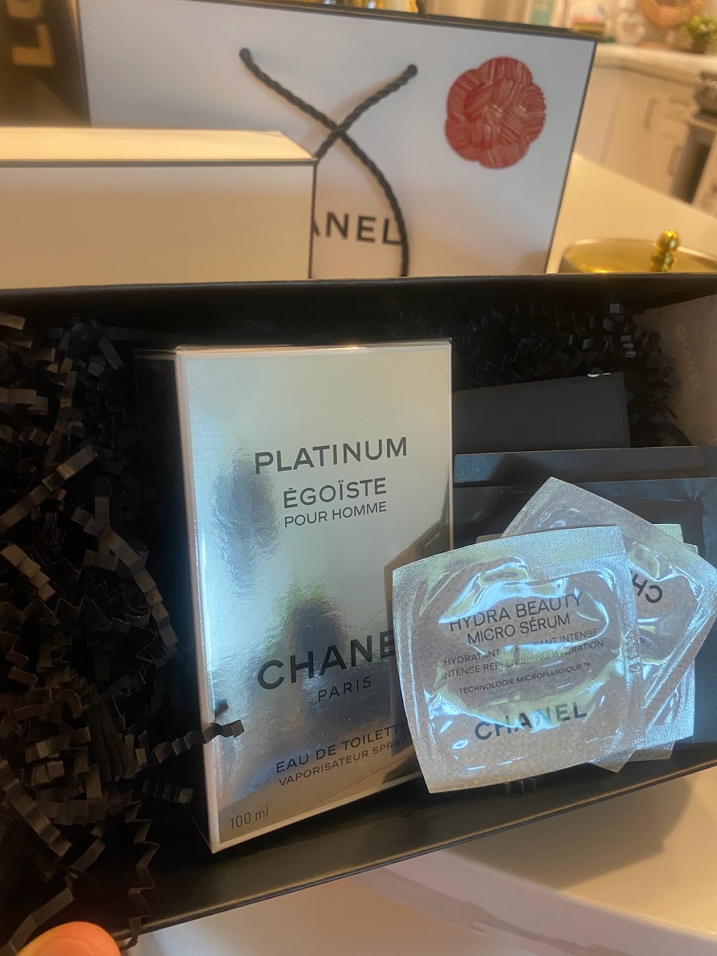 CHANEL FRAGRANCE AND BEAUTY BOUTIQUE | 815 Newport Center Drive Fashion Island, Suite 815, Newport Beach, CA 92660, USA | Phone: (424) 301-7001