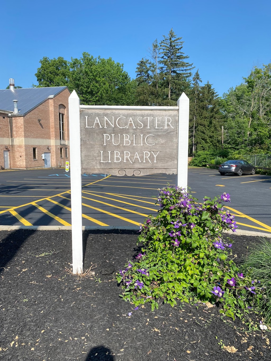 Lancaster Public Library | 5466 Broadway, Lancaster, NY 14086, USA | Phone: (716) 683-1120