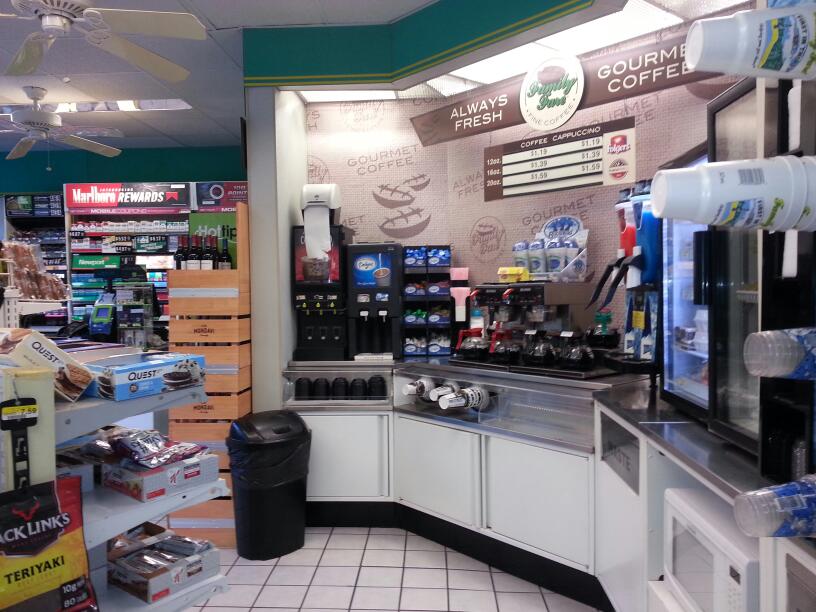 Forest Hills Family Fare | 1251 University Dr, Durham, NC 27707, USA | Phone: (919) 493-0104