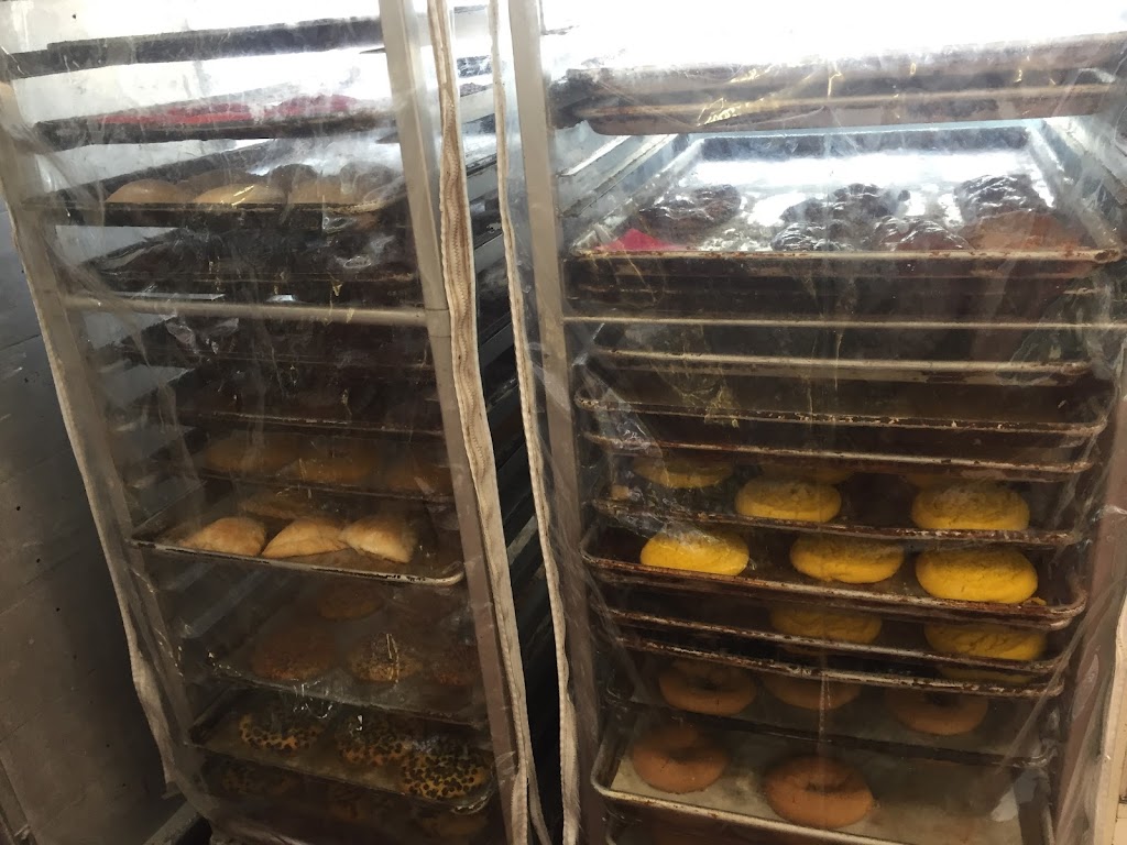 Salgados Bakery | 10007 Long Beach Blvd, Lynwood, CA 90262, USA | Phone: (323) 569-1455