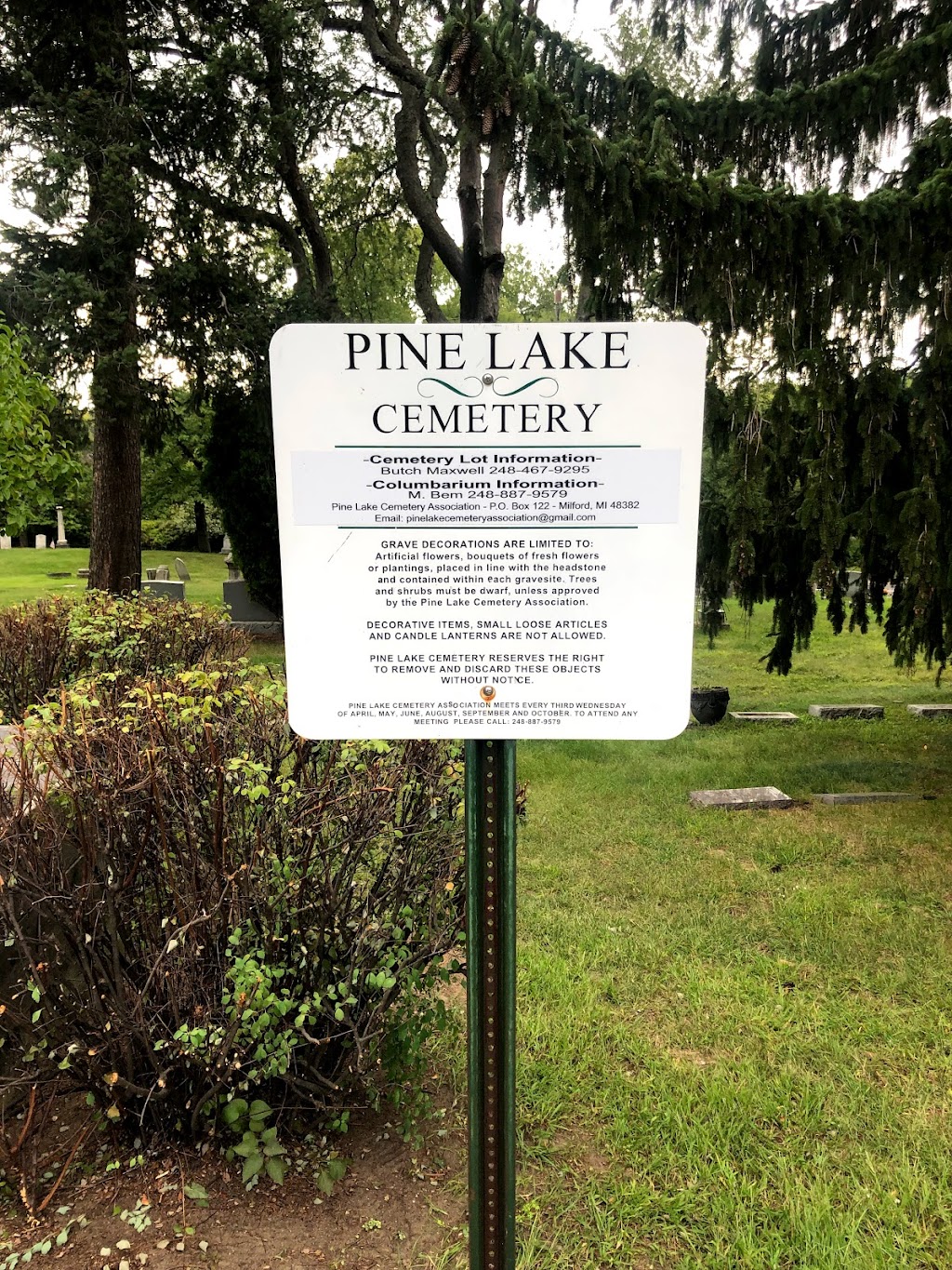 Pine Lake Cemetery | 4351 Middlebelt Rd, West Bloomfield Township, MI 48323, USA | Phone: (248) 496-9948