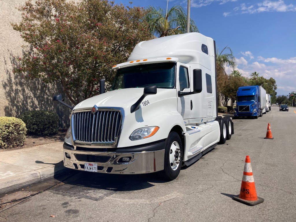 J&S Mobile Truck Wash | 2438 St Elmo Dr, San Bernardino, CA 92410 | Phone: (909) 997-3276