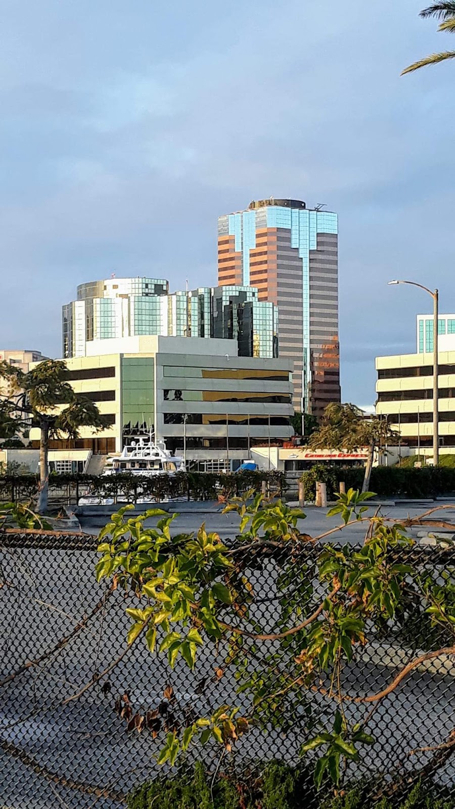 Three Oaks Baptist Church | 8109 S Hoover St, Los Angeles, CA 90044, USA | Phone: (323) 752-5017