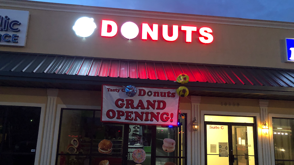 Tasty cream donuts | 10850 LA-3125, Gramercy, LA 70052, USA | Phone: (225) 398-1071