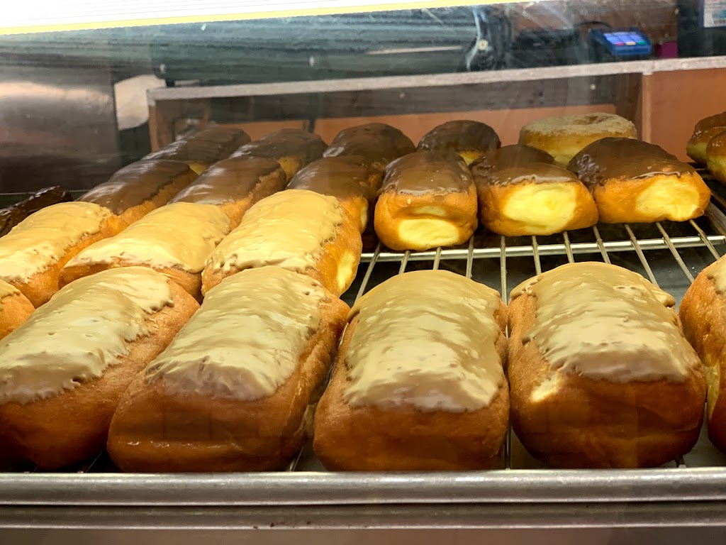 Fosters Donuts | 1213 Cecil Ave, Delano, CA 93215, USA | Phone: (661) 725-5381