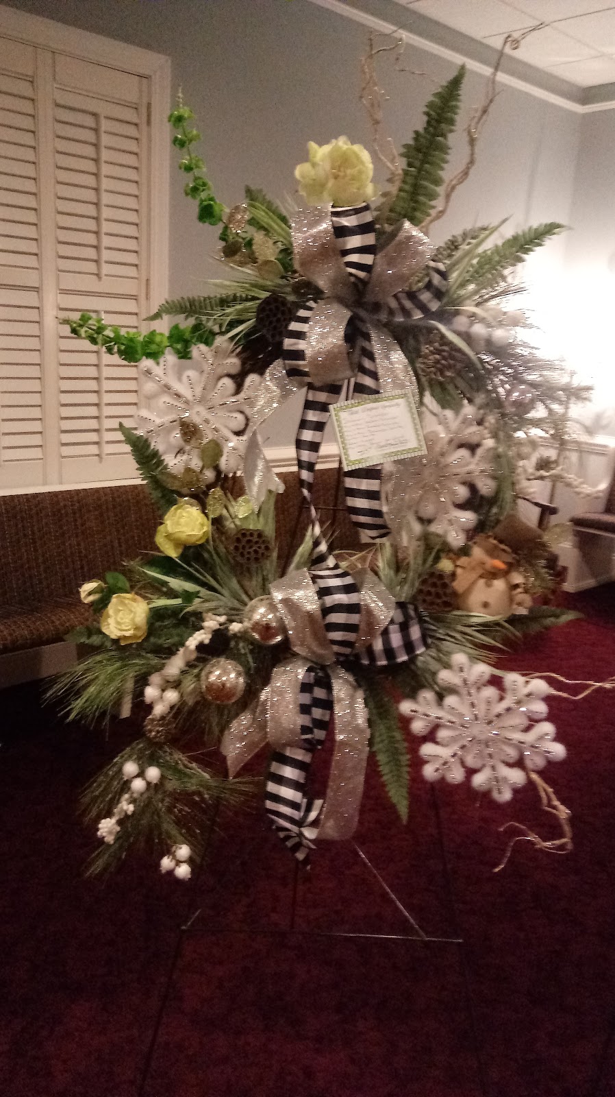 Thomas Funeral Home Inc | 401 N Ennis St, Fuquay-Varina, NC 27526, USA | Phone: (919) 552-4171