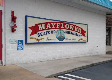 Mayflower Seafood Restaurant | 101 Midtown Arc, Madison, NC 27025, USA | Phone: (336) 427-0684