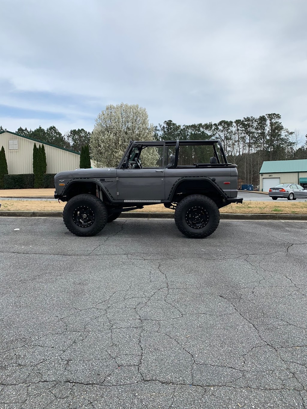 Hardline Customs - Off Road Jeep Truck and 4x4 | 240 Rope Mill Pkwy Suite 2, Woodstock, GA 30188, USA | Phone: (770) 675-8115