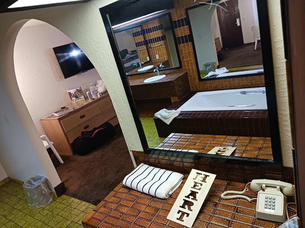 The Snooty Fox Motor Inn | 4120 S Western Ave, Los Angeles, CA 90062, USA | Phone: (323) 294-0083