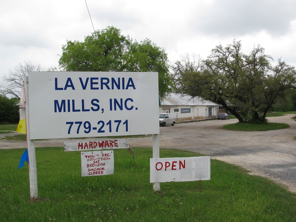 La Vernia Mills Inc | 302 Dry Hollow, La Vernia, TX 78121, USA | Phone: (830) 779-2171