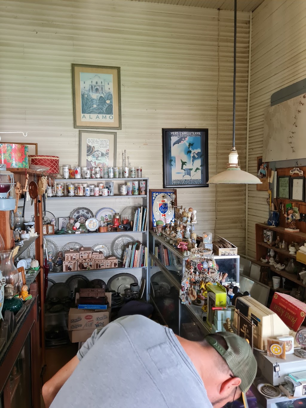 Depot Antiques | 510 Avenue G, Poteet, TX 78065, USA | Phone: (830) 742-3310