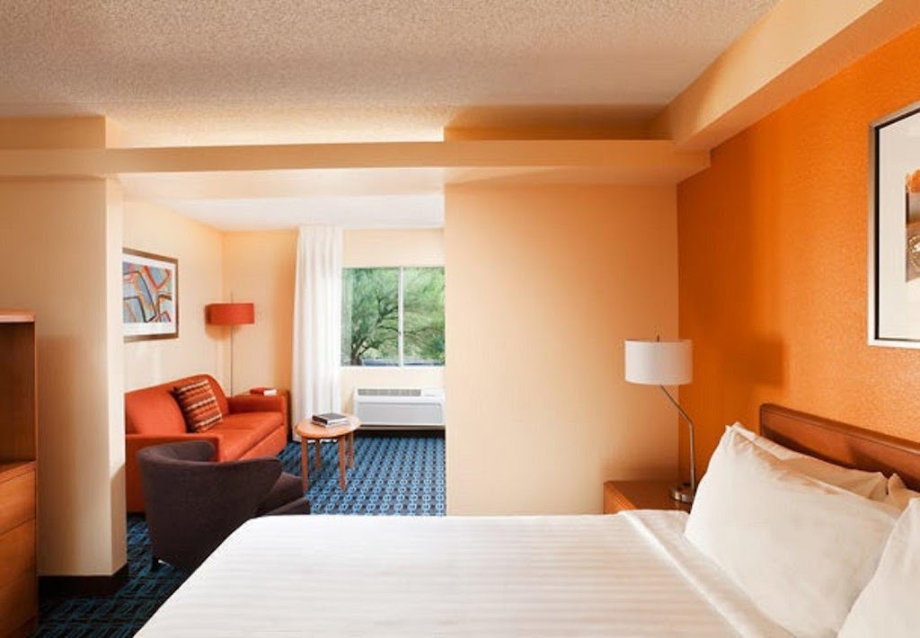 Holiday Inn Express & Suites Phoenix - Mesa West, an IHG Hotel | 1405 S Westwood, Mesa, AZ 85210, USA | Phone: (480) 668-8000