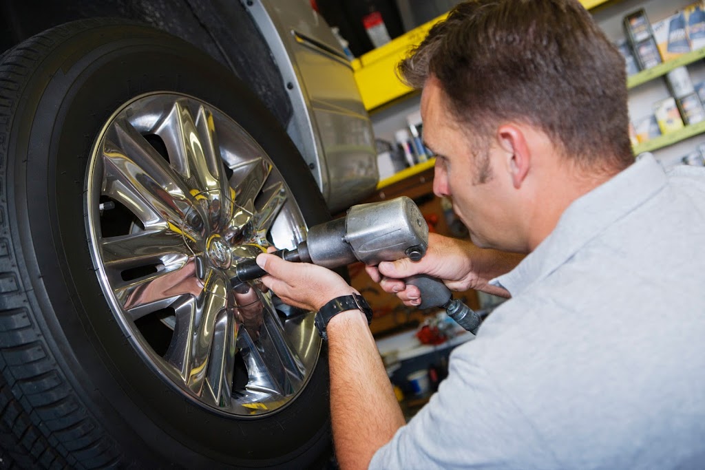 JR Tire Shop | 4511 Cleveland St, Gary, IN 46408, USA | Phone: (219) 746-4378