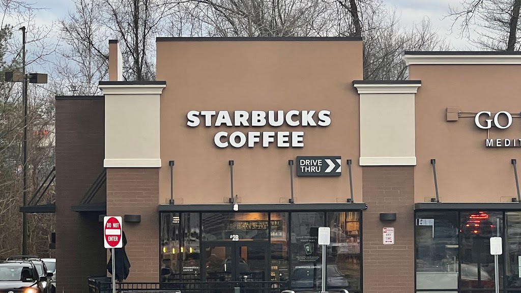 Starbucks | 3025 E Main St, Mohegan Lake, NY 10547, USA | Phone: (845) 587-1881
