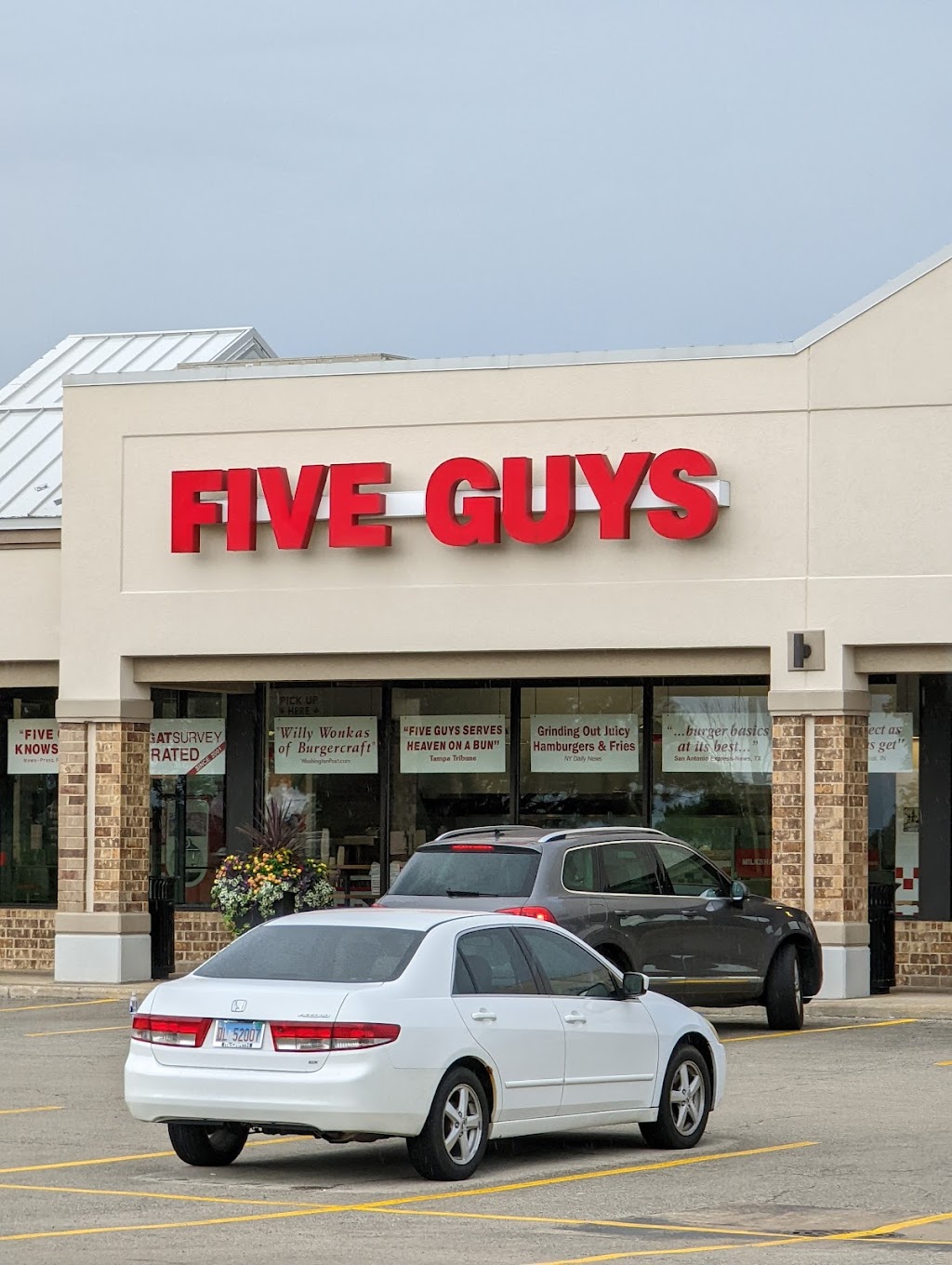 Five Guys | 141 Danada Square E, Wheaton, IL 60189, USA | Phone: (630) 462-4499