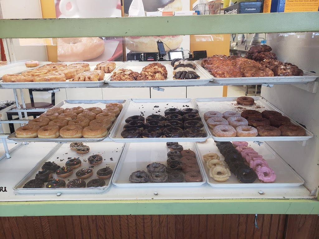 The Donut House | 3124 S Parker Rd, Aurora, CO 80014, USA | Phone: (303) 337-2771