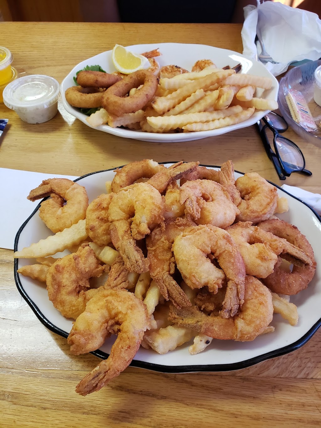 Mayflower Seafood Restaurant | 1641 Freeway Dr., Reidsville, NC 27320, USA | Phone: (336) 342-1764