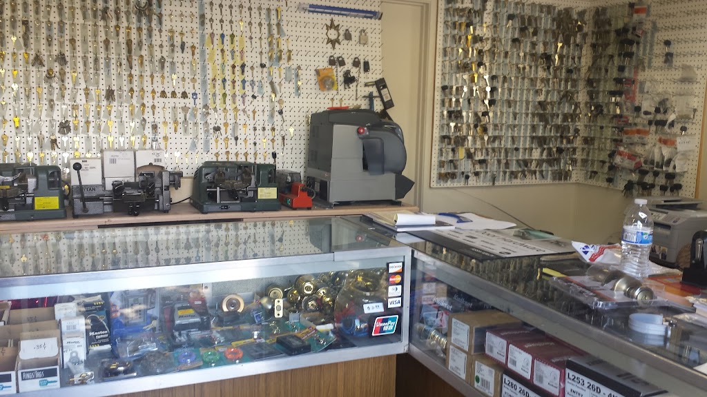 Youngs Lock & Key | 14653 E 14th St, San Leandro, CA 94578, USA | Phone: (510) 909-5128