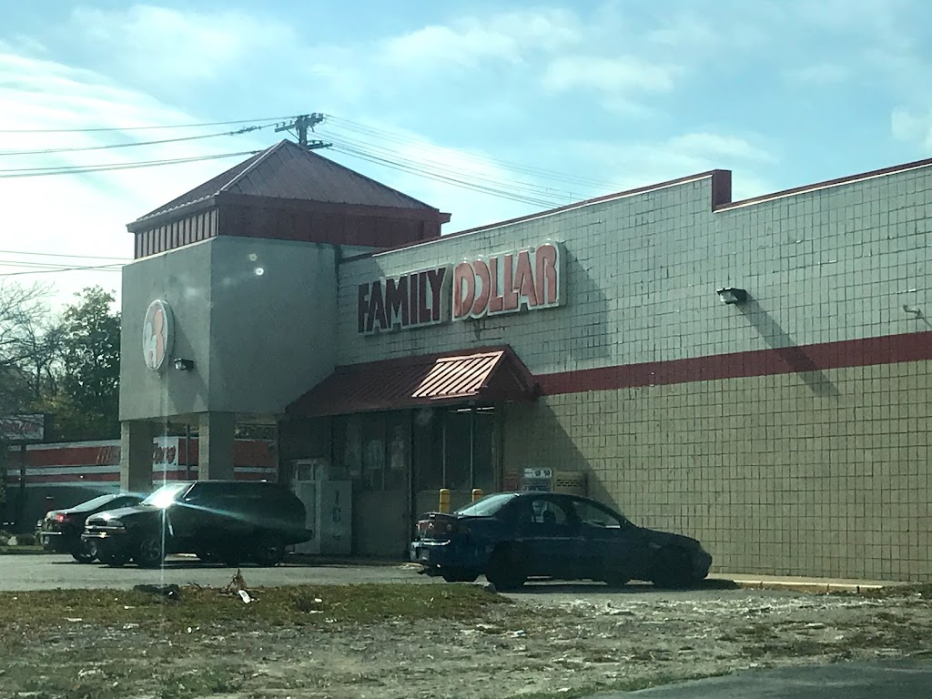 Family Dollar | 11511 Kinsman Rd, Cleveland, OH 44104, USA | Phone: (216) 259-0013