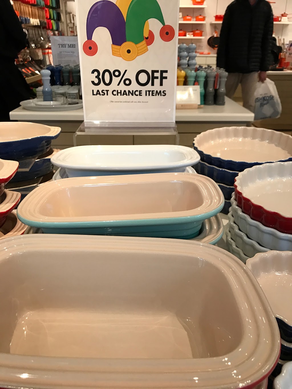 LE CREUSET OUTLET STORE nearby at 1001 N Arney Rd, Woodburn, Oregon - 37  Photos - Tableware - Phone Number - Yelp