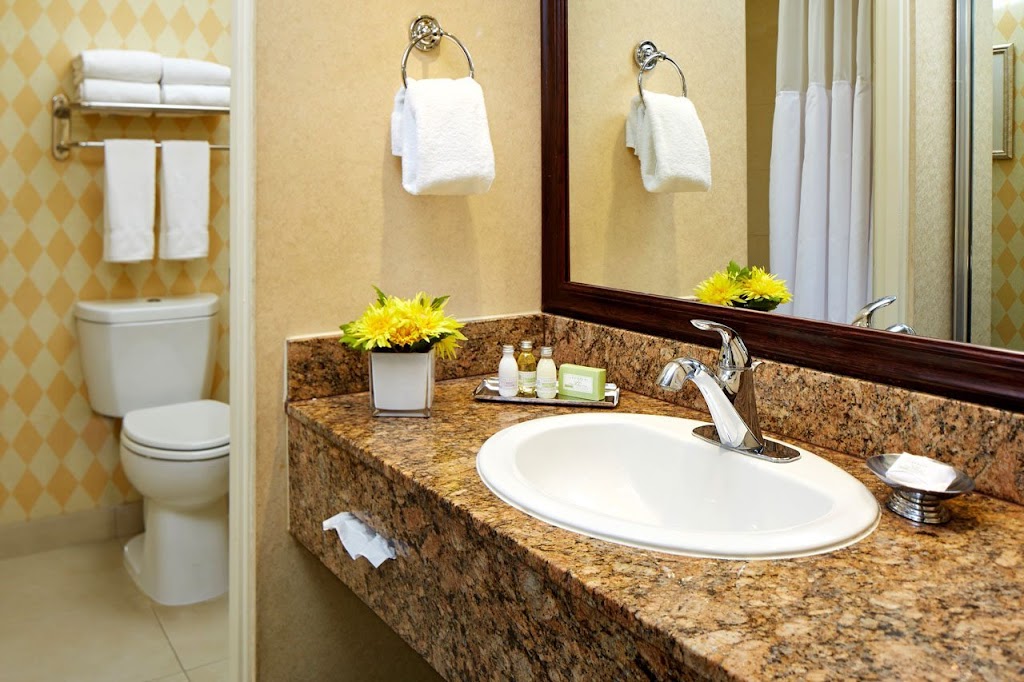 Anaheim Portofino Inn & Suites | 1831 S Harbor Blvd, Anaheim, CA 92802, USA | Phone: (714) 782-7600