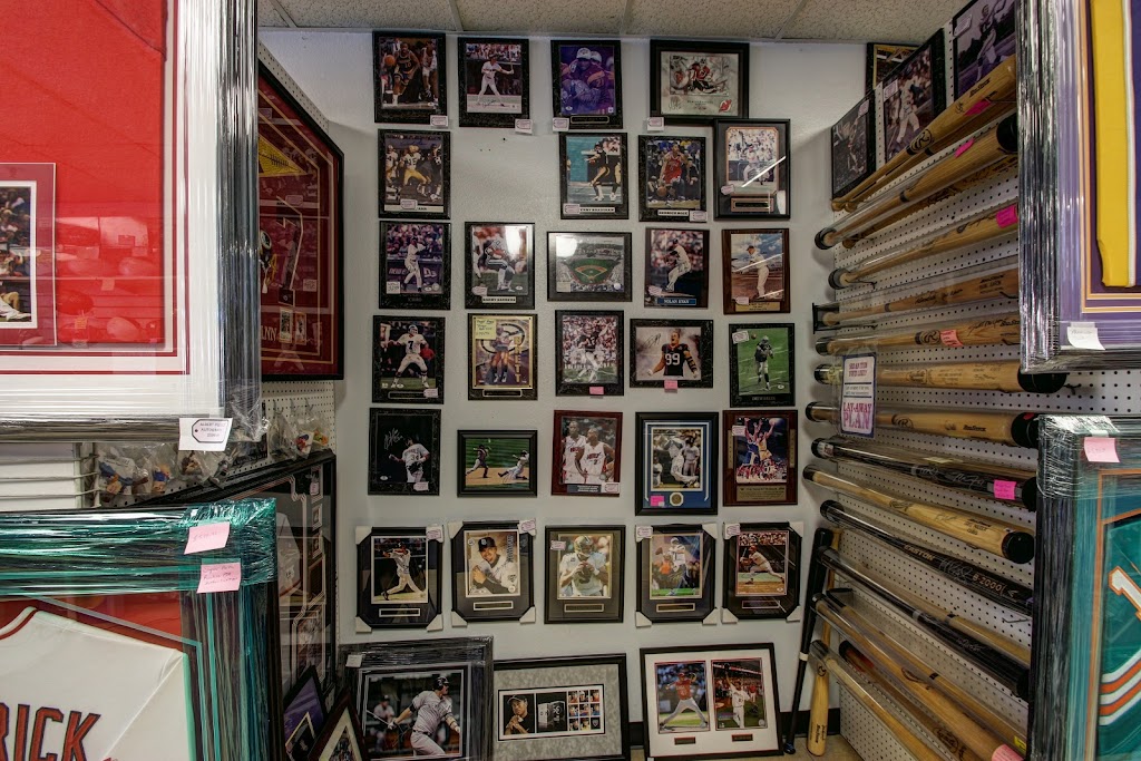 Legends Sportscards | 32245 Mission Trail, Lake Elsinore, CA 92530, USA | Phone: (951) 588-3276