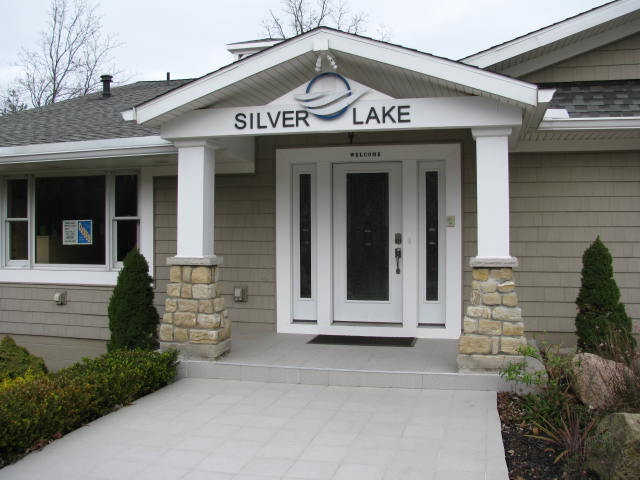 Silver Richard DO | 11890 Kinsman Rd, Newbury Township, OH 44065, USA | Phone: (440) 832-7009