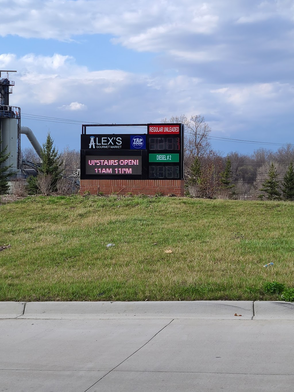 Alexs Market And Grill | 4707 White Lake Rd, City of the Village of Clarkston, MI 48346, USA | Phone: (248) 634-6100